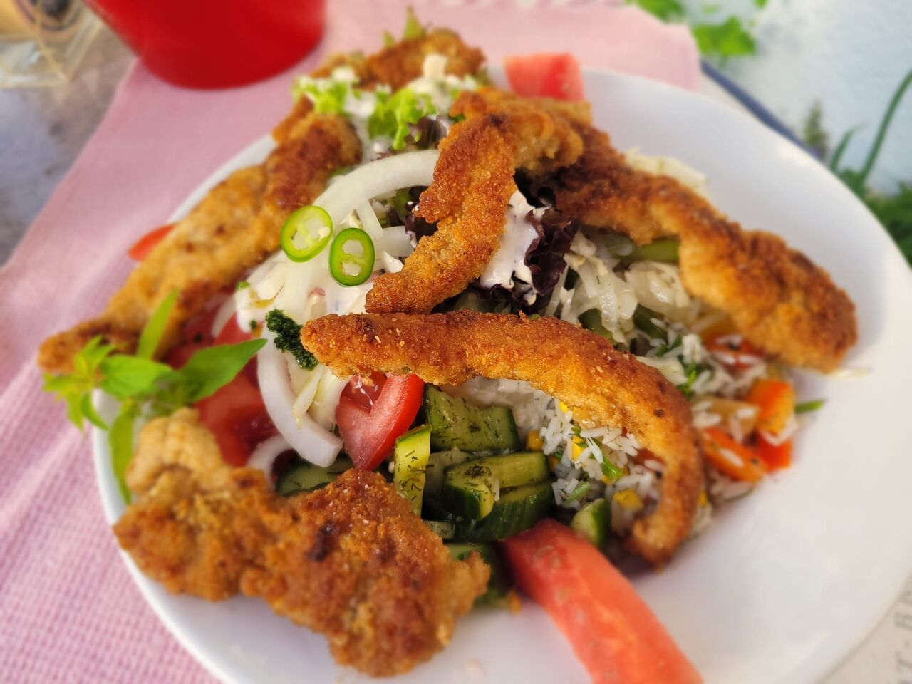 Schnitzel, Salate und Saisonales: Abwechslung auf dem Teller